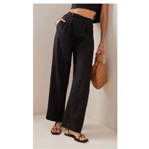 Elie Tahari Linen Blend Wide Leg Pants in Black.